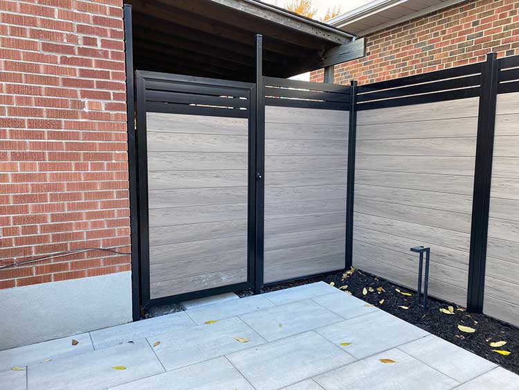 outdoor privacy screens Burlington